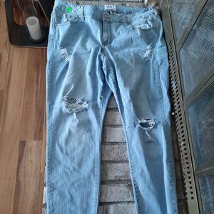 Light Wash Distressed Jeans - Celebrity Pink